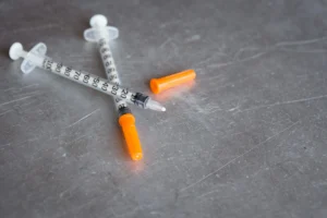 injecao para emagrecer scaled.imgo 300x200 - Remédio para emagrecer: o que realmente funciona e quais são as alternativas seguras